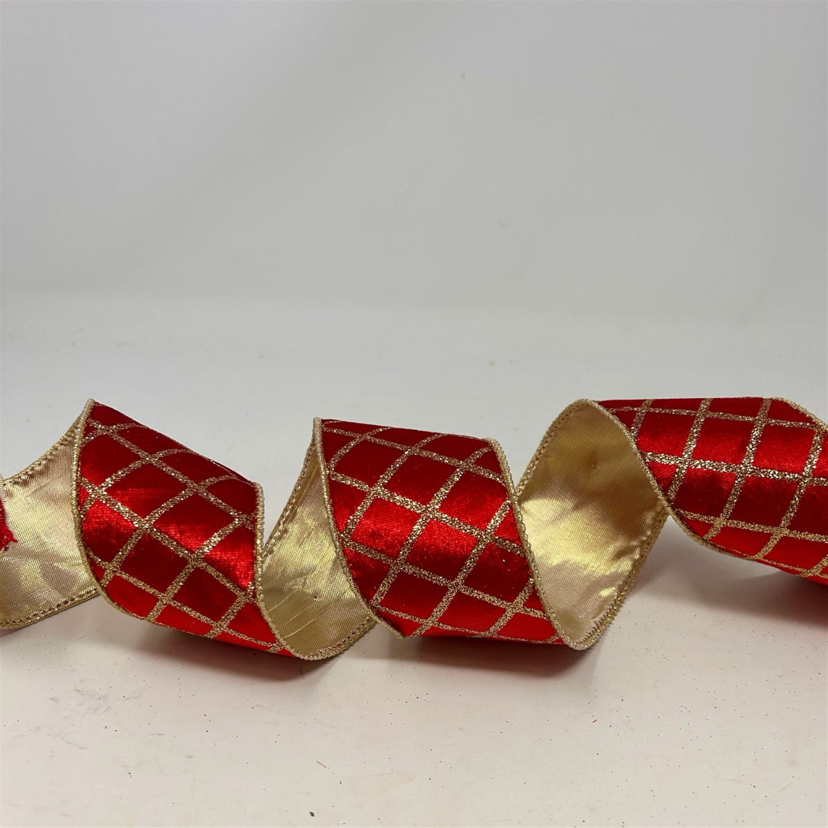 GLITTER DIAMOND PATTERN ON VELVET RIBBON 2.5''X10YD-RED